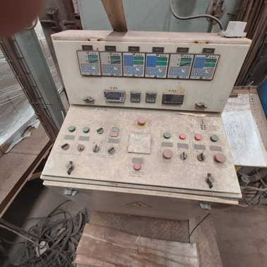 Horno con desplazamiento para piezas especiales a gas