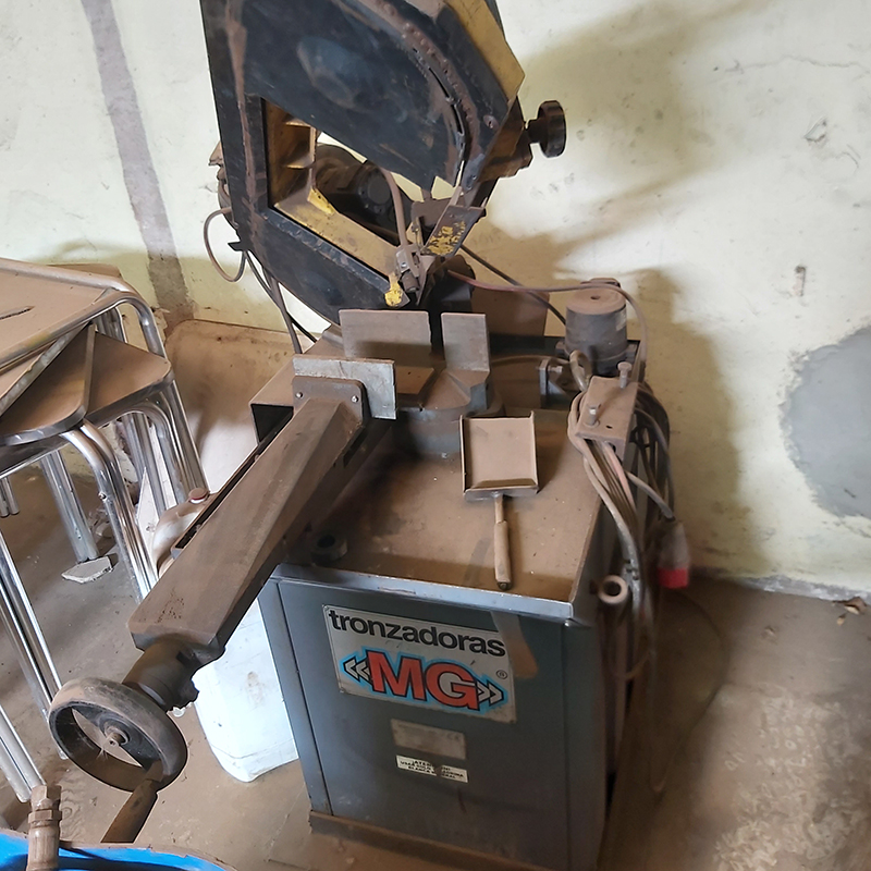 Tronzadora sierra cinta CY 210